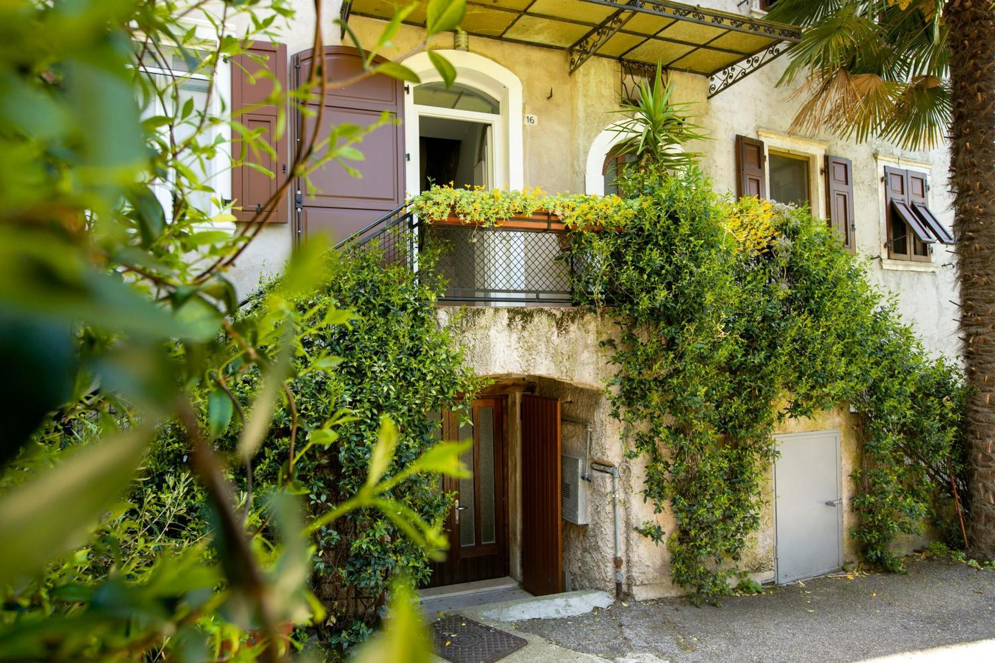 Casa Alla Grotta - Happy Rentals Arco Ngoại thất bức ảnh